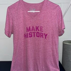 Under Armour V Neck Shirt, Size Medium